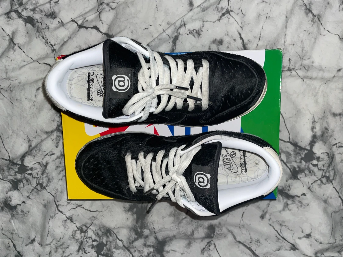 Nike SB Dunk Low medicom toy (2020)