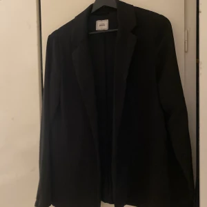 Blazer/kavaj - En blazer/tunn kavaj i storlek S Köpt från Asos, superfin och bekväm