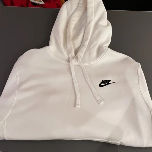 Nike hoodie  - Fräsch använd fåtal gånger 600 kr nypris 