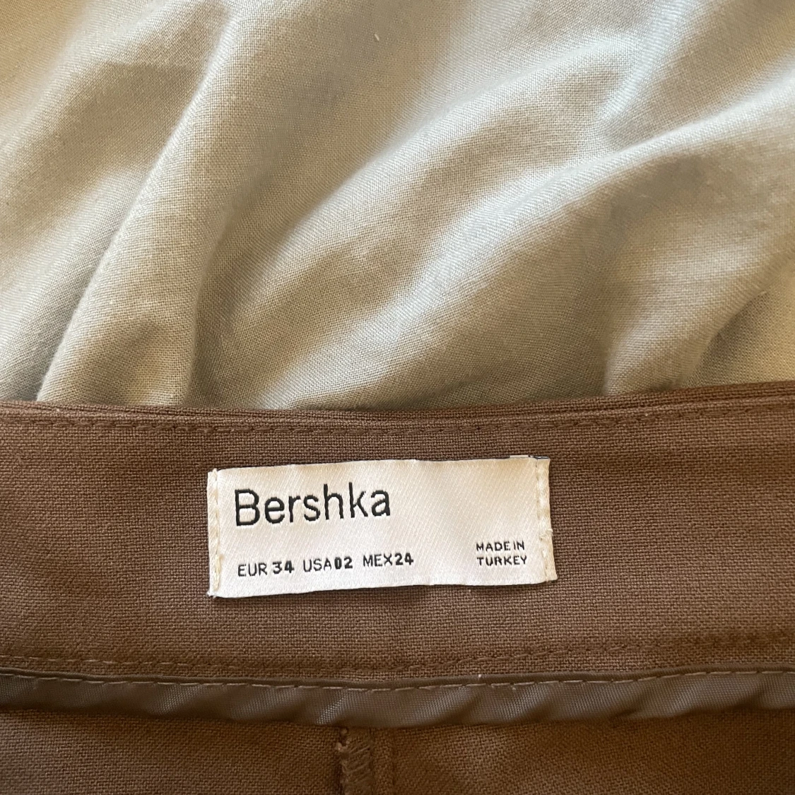 Bruna kostymbyxor S.34 - 90