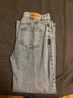 Jeans NAKD - Vida jeans i Storlek 40, aldrig använda