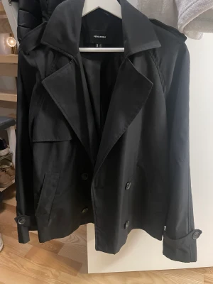 Jacka  - Svin snygg jacka från vero Moda! 500+ frakt vid snabb affär ❤️