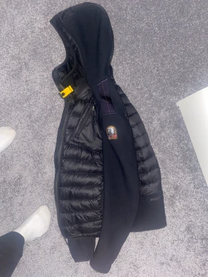 Parajumper warmup  - Använd i någon månad bara