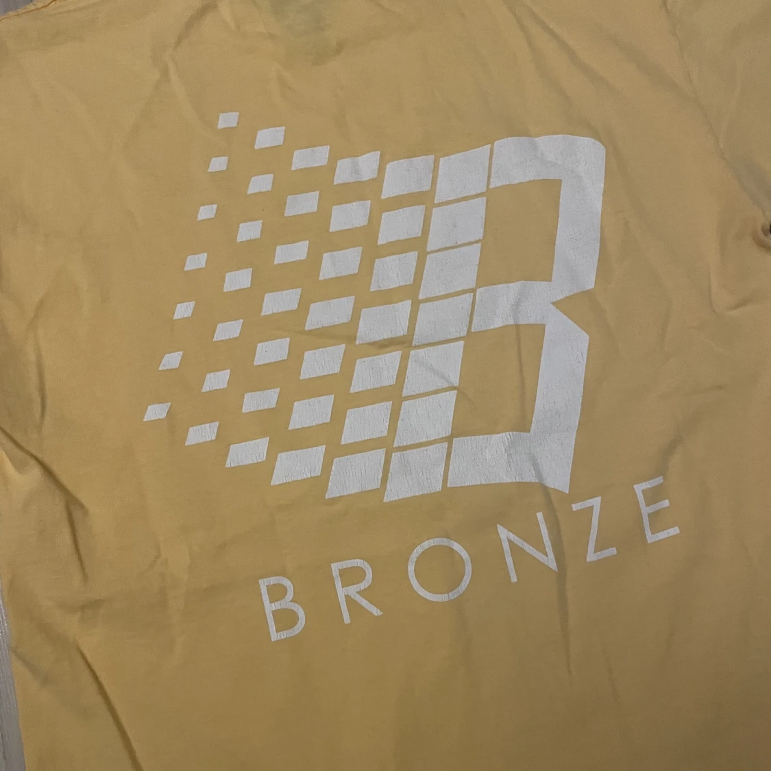Bronze56k T-shirt Aprikos - 90