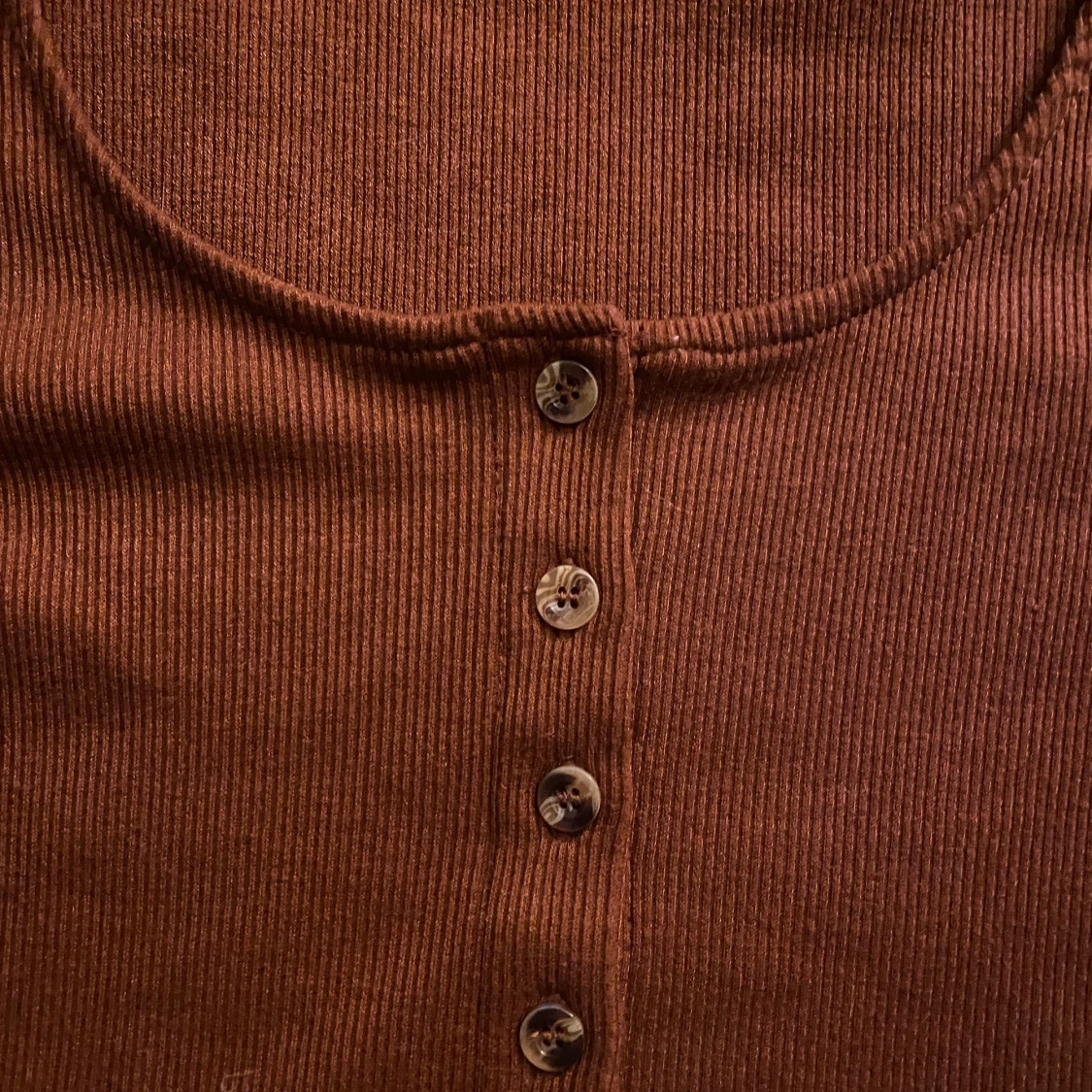 Brun röd långärmad topp - 90