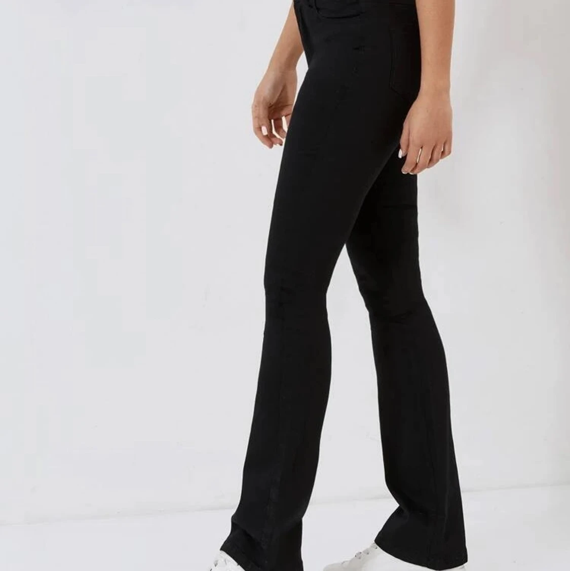 Svarta bootcut jeans - 91