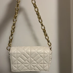 Väska  - Väska från shien som aldrig blivit använd