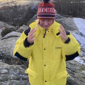 Five season jacka - Gul overzize Jacka. Five season sportwear. Skidjacka. Nypris 1200kr