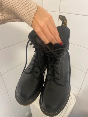 Dr martens - Nyskick. 