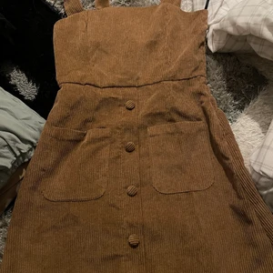 Klänning - Klänning