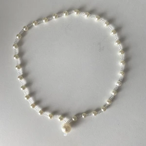 Pärlhalsband  - Hemmagjort pärlhalsband 🦢
