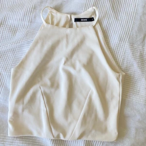 Topp - Supersnygg topp. Frakt tillkommer!💖🥰Betalning sker ENDAST med SWISH! TRYCK INTE KÖP NU!