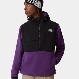 The North Face Fleece - En fleece från the north face köpt för 2 år sen, använd ett par gånger men i grymt skick! 🥰 Nypris är 1549kr
