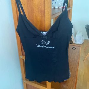 Dolce Gabbana linne - Gulligaste linnet från Dolce Gabbana🤠tyvärr för litet för mig💔