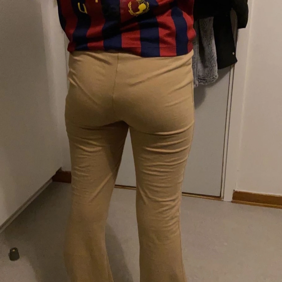 utsvängda byxor  - 90