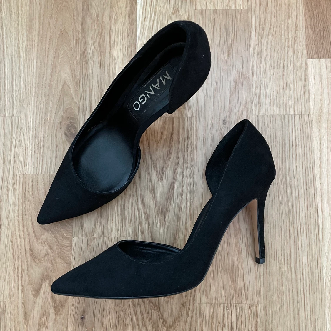 Assymetriska Stilettklackar från Mango