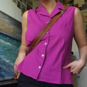 Så söt kortärmad skjorta! - Så härlig skjorta i linneblandning! Vintage i felfritt skick! Jag är en 38/S/M som referens🥰🥰