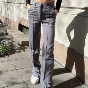 Madlady kostymbyxor  - Helt nya kostymbyxor med lapp kvar från madlady! ❤️ nypris 650kr Säljer för 100kr + frakt 