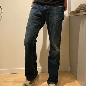 Jeans herr breda w33 l34  - Jag är 190cm