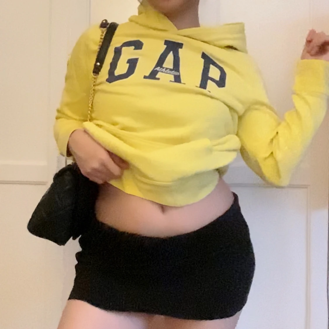 GAP HOODIE 🐥