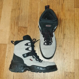 Ecco skor - Använda endast 2 gånger, i nyskick 