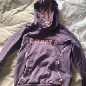 Tränings hoodie - Tränings hoodie från Craft i barn storlek!😊