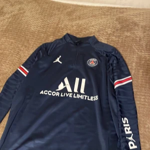 Jordan Psg - Jordan Psg fotbollströja, har bara tagit på mig den ett få tal gånger, mycket bra skick 