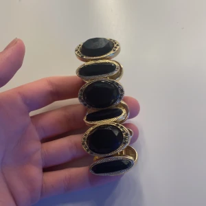 Armband  - Armband med stenar 