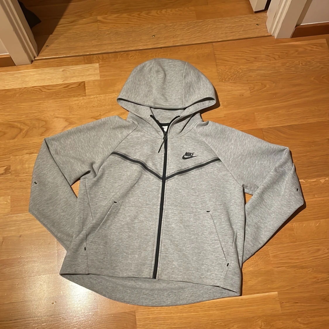 Nike tech fleece dam grå