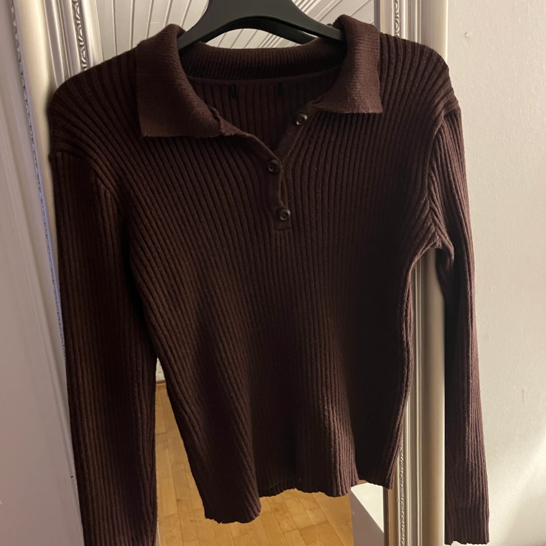 Brun tröja!