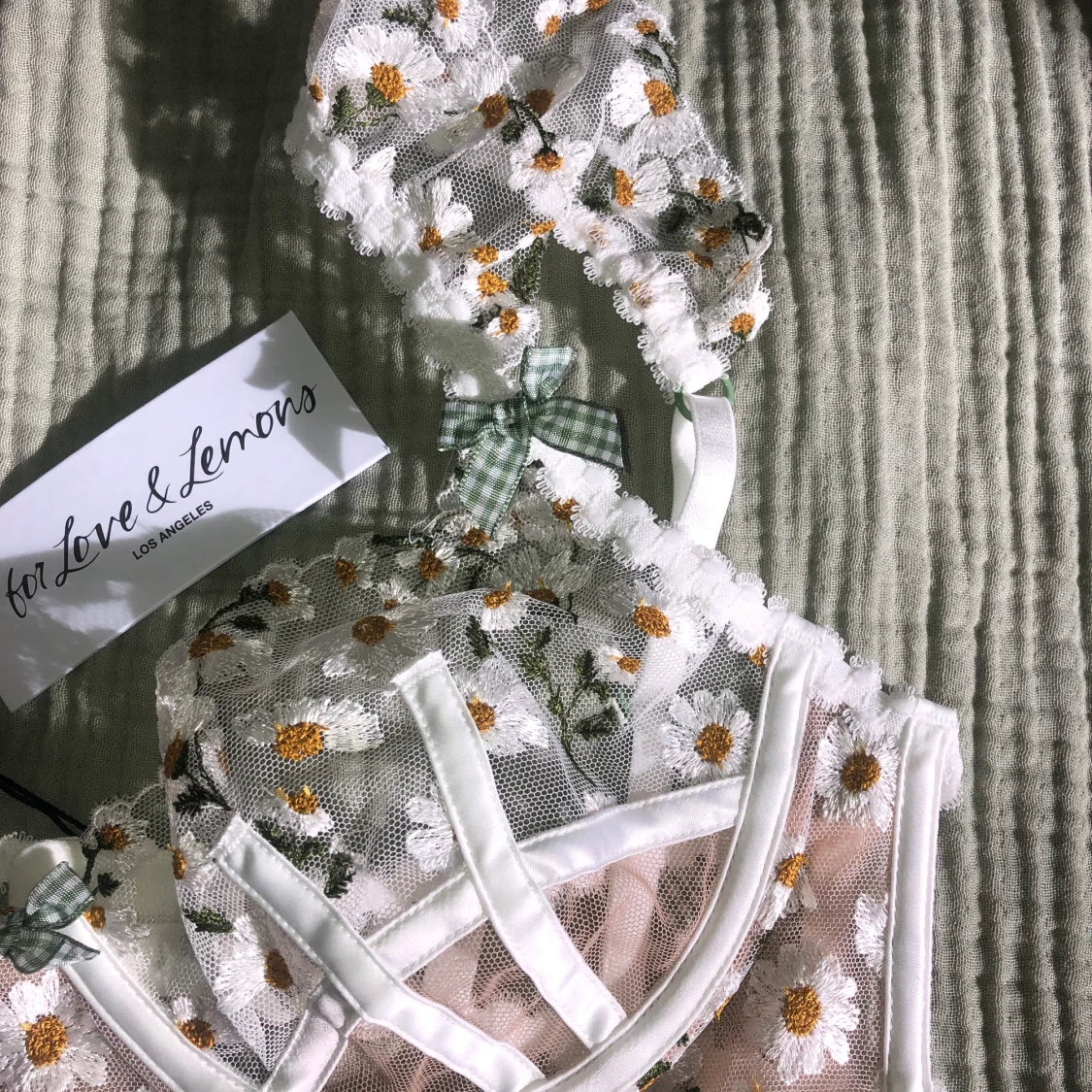 Blommig bh🌻🍋💛 - 90