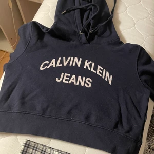 Tröja Calvin klein - Tröja CK storlek S  blue färg 