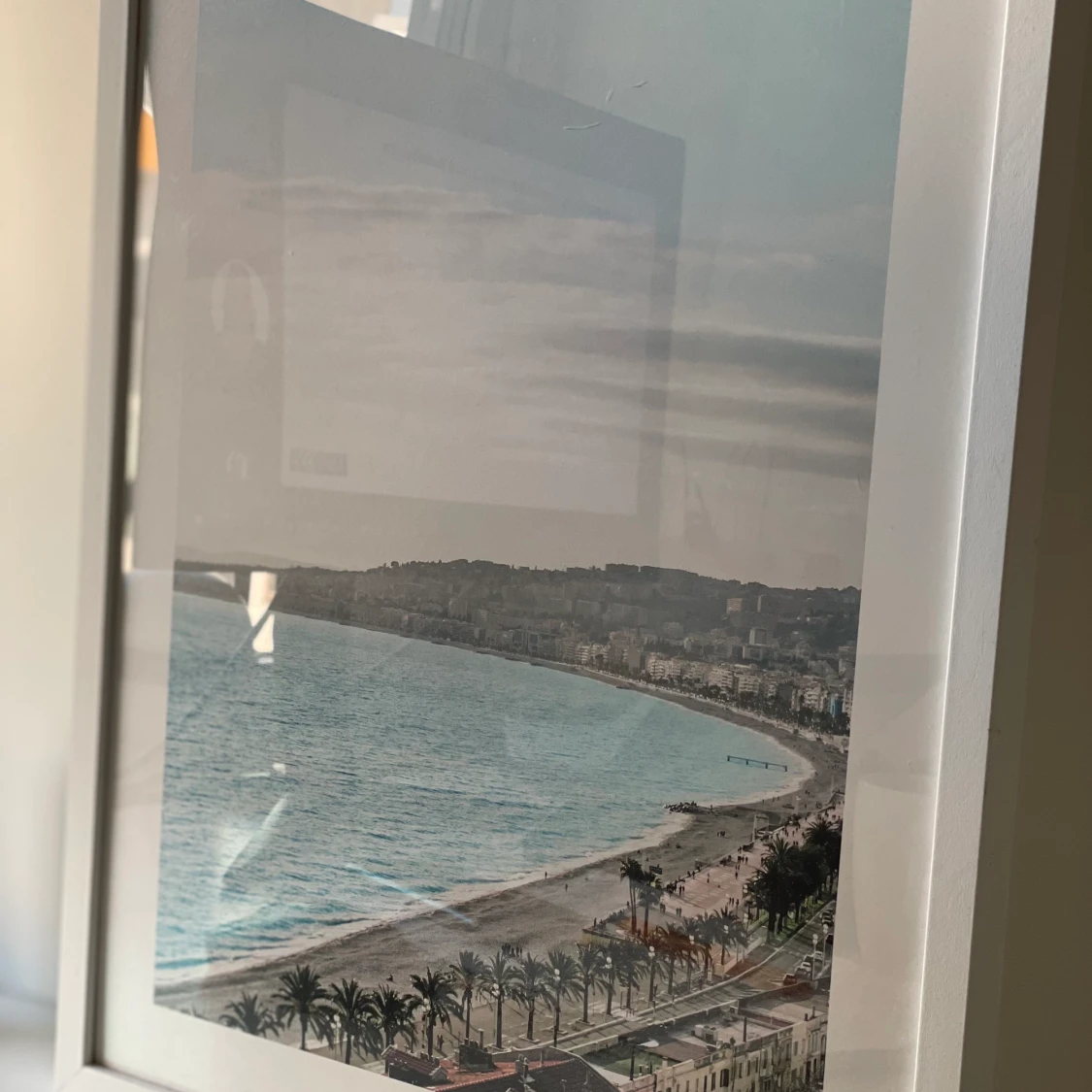 Bild + ram  NICE, FRANKRIKE - 90