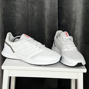 Adidas skor  - Used like new 