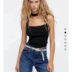 Topp zara - En snygg topp ifrån zara som är helt slutsåld, skitsnygg och sparsamt använd 