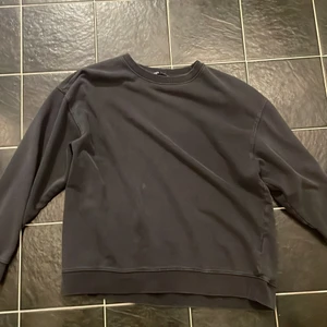 Zara tröja  - Super fin tröja från zara, kom privat för mer info❤️ 