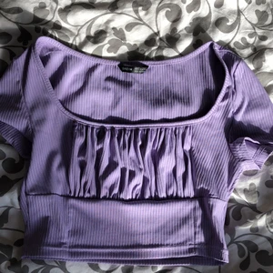 Topp XS/34 - Lite för kort för mig men jättefin annars, inte mycket använd.