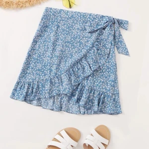 Ny kjol - Helt ny kjol. Säljer pga råka köpa 2