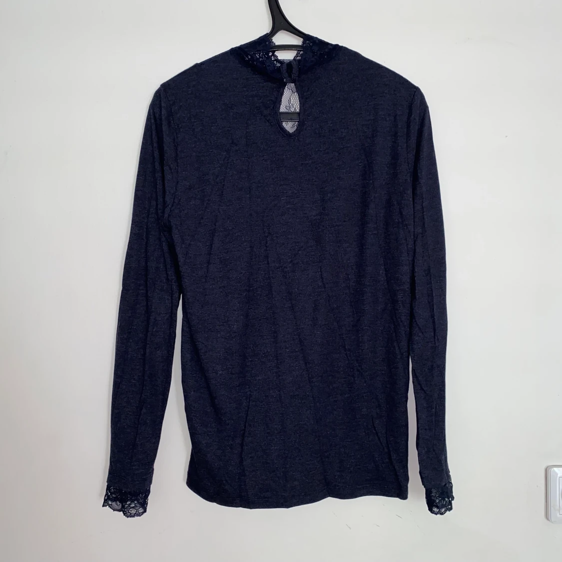 NEW: Light, dark-blue longsleeve, ONLY - 90