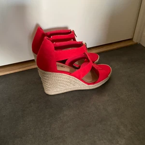 Klackskor  - Klackar, aldrig använda💞