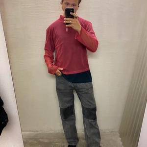 Our Legacy Artistic Polo - Mesh-material. Har klippt av kragen så den är vanligt rundhalsad.