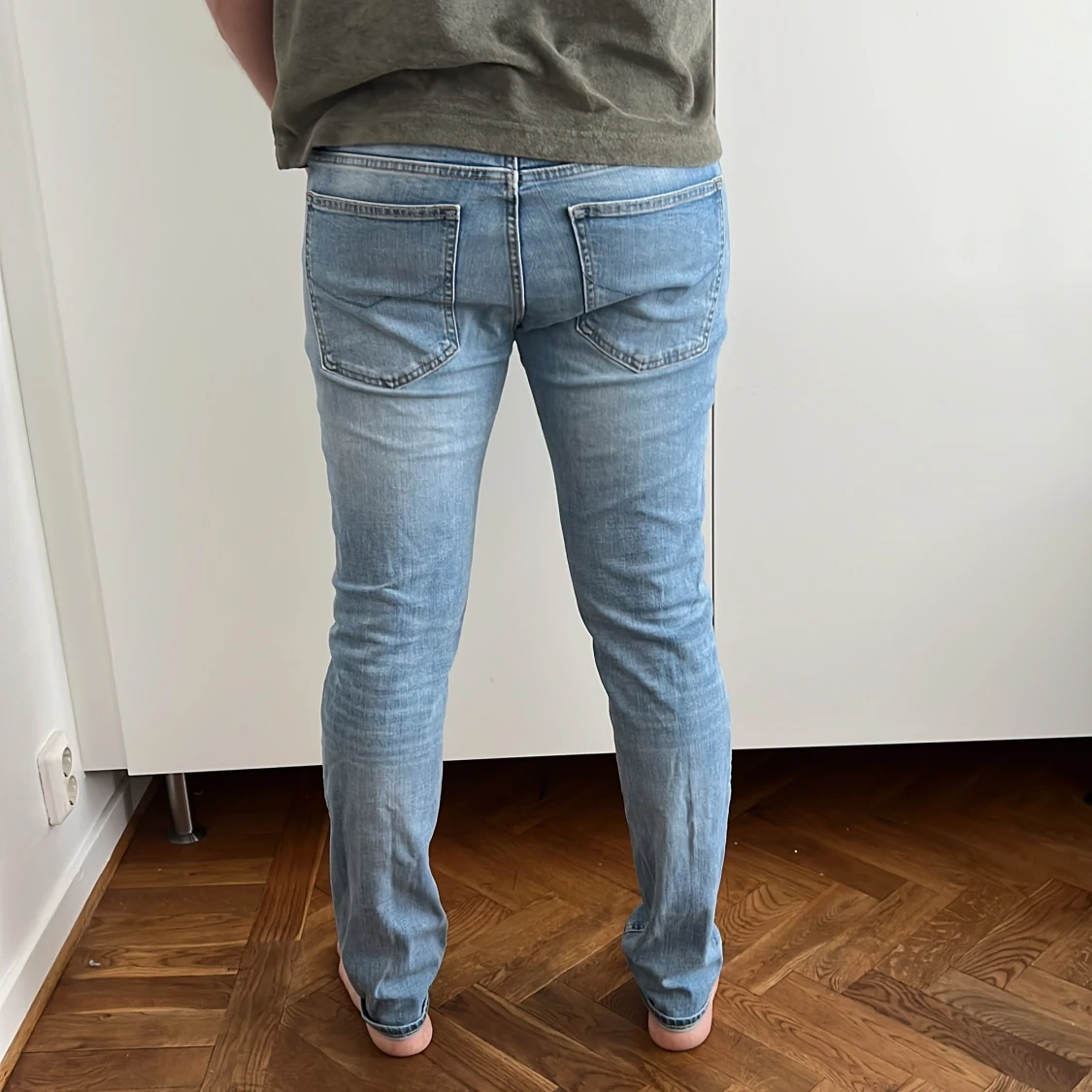 Ljusa jeans från Crocker  - 90