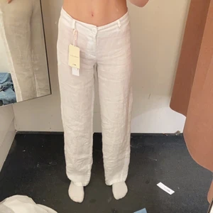 Linnebyxor - Intressekoll på dessa lågmidjade linnebyxor