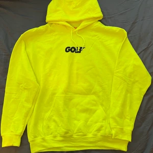 Golf Tyler the Creator Igor Hoodie  - Igor exclusive hoodie från Golf Wang. Nyskick, endast påtestad. Var medveten: kvalitén känns inte som den bästa. Typisk ”billig merch kvalité” om ni fattar… Står dock att det är 100% bomull. Cool avsett. I priset ingår frakten. Kram!❤️☮️