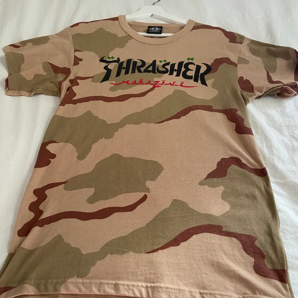 Trasher T-shirt. Använd 1 gång. Som ny. . T-shirts.