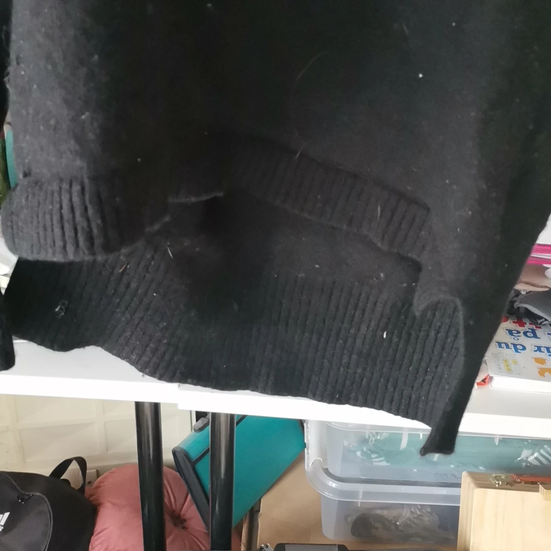 Svart tjocktröja strl S - 91