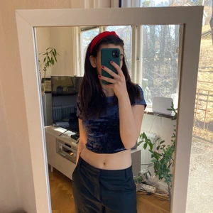 Blåa tröja - Söt blå tröja! Perfekt till sommaren. Knappt använd. Jag är 165. 