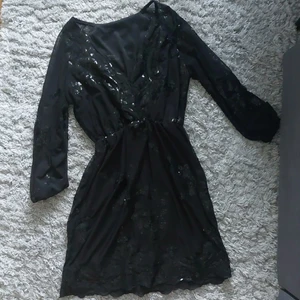 party pajlett klänning - Jätte bra skick. 