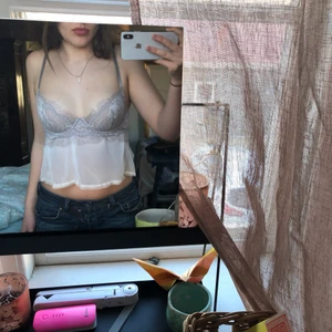 Corsett topp - 😃❤️‍🩹💕💋💝INTRESSEKOLL, på min superfina och unika corsett top. Den är köpt på secondhand butik i Köpenhamn❤️💕💋💝❤️‍🩹