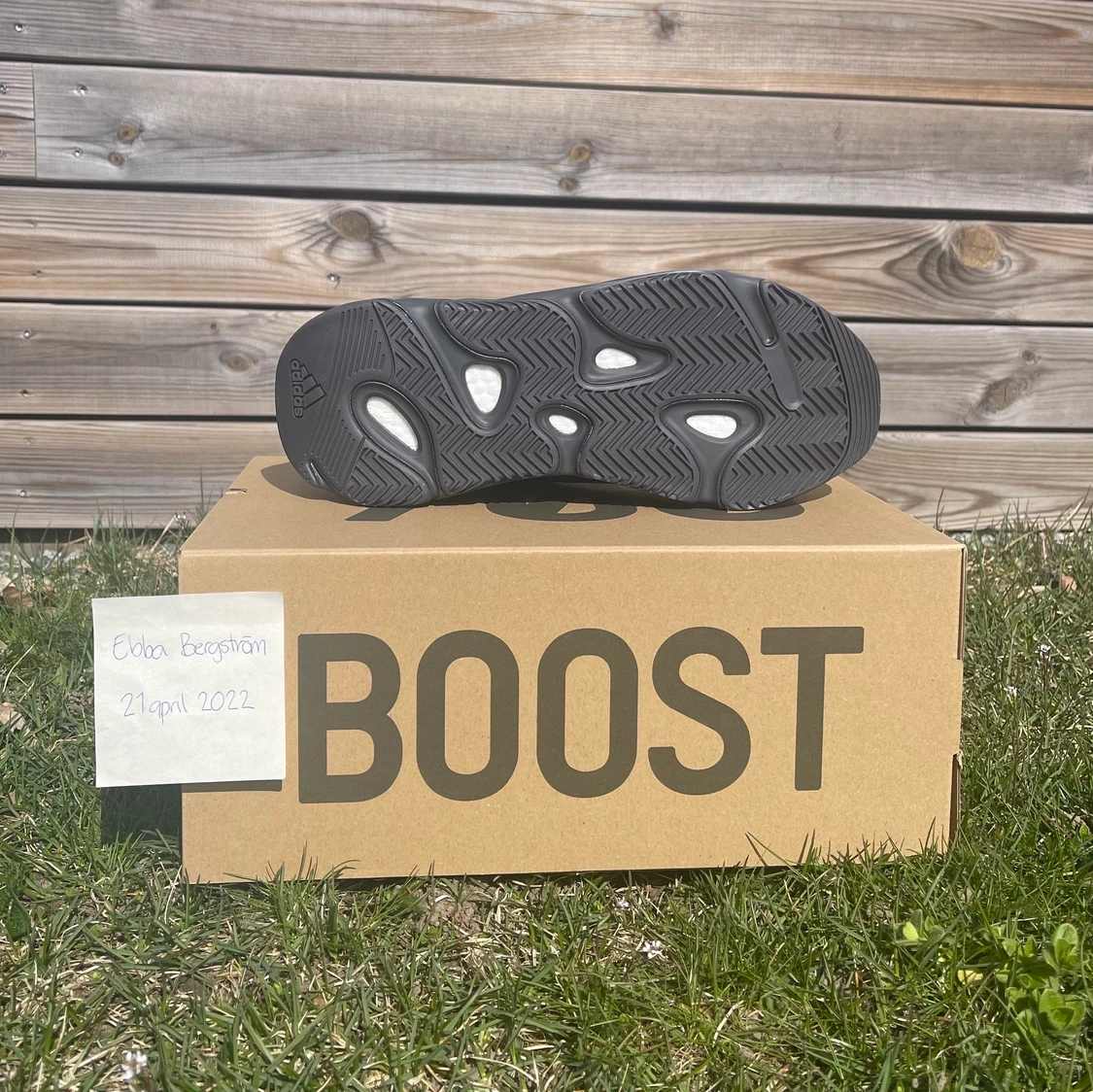Adidas Yeezy Boost 700 MNVN Triple Black - 2